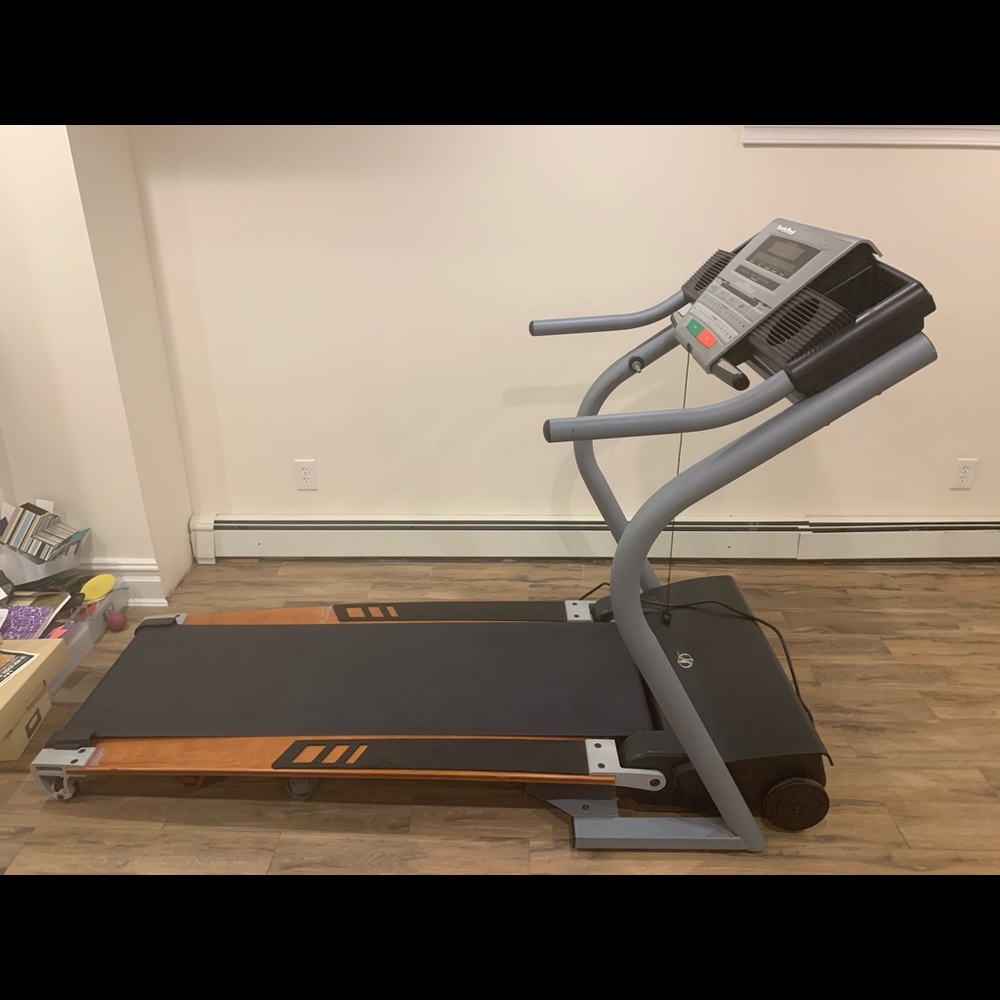 Nordic Track 7200 R foldable treadmill